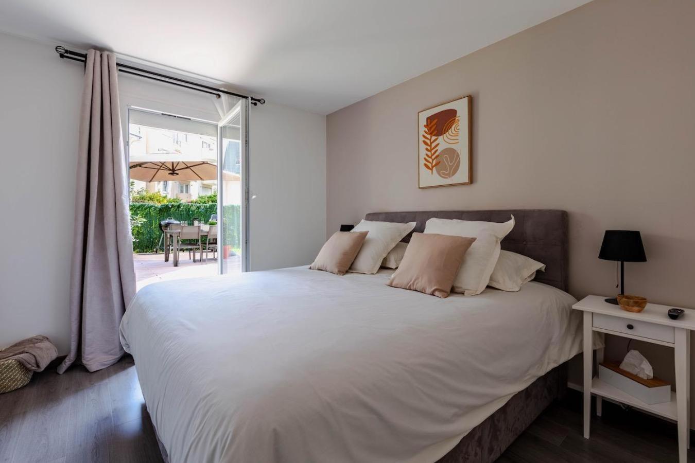 Charmant Refuge Avec Jardin, A 6 Minutes A Pied Du Metro Creteil L Echat-Lovely Retreat With Garden, Located A 6-Minute Walk From Creteil L Echat Metro Station Bagian luar foto