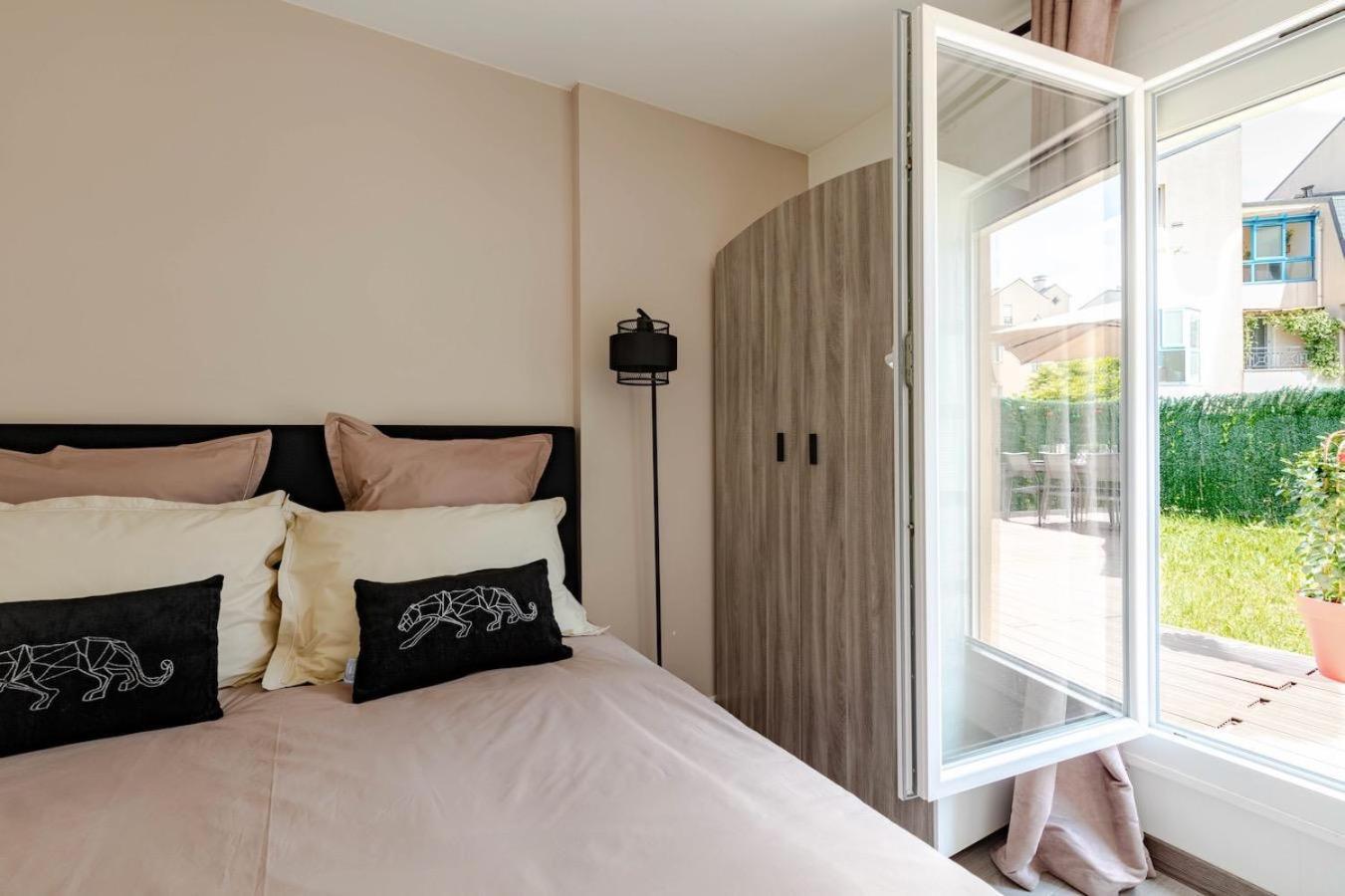 Charmant Refuge Avec Jardin, A 6 Minutes A Pied Du Metro Creteil L Echat-Lovely Retreat With Garden, Located A 6-Minute Walk From Creteil L Echat Metro Station Bagian luar foto