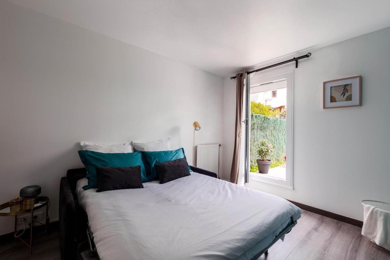 Charmant Refuge Avec Jardin, A 6 Minutes A Pied Du Metro Creteil L Echat-Lovely Retreat With Garden, Located A 6-Minute Walk From Creteil L Echat Metro Station Bagian luar foto